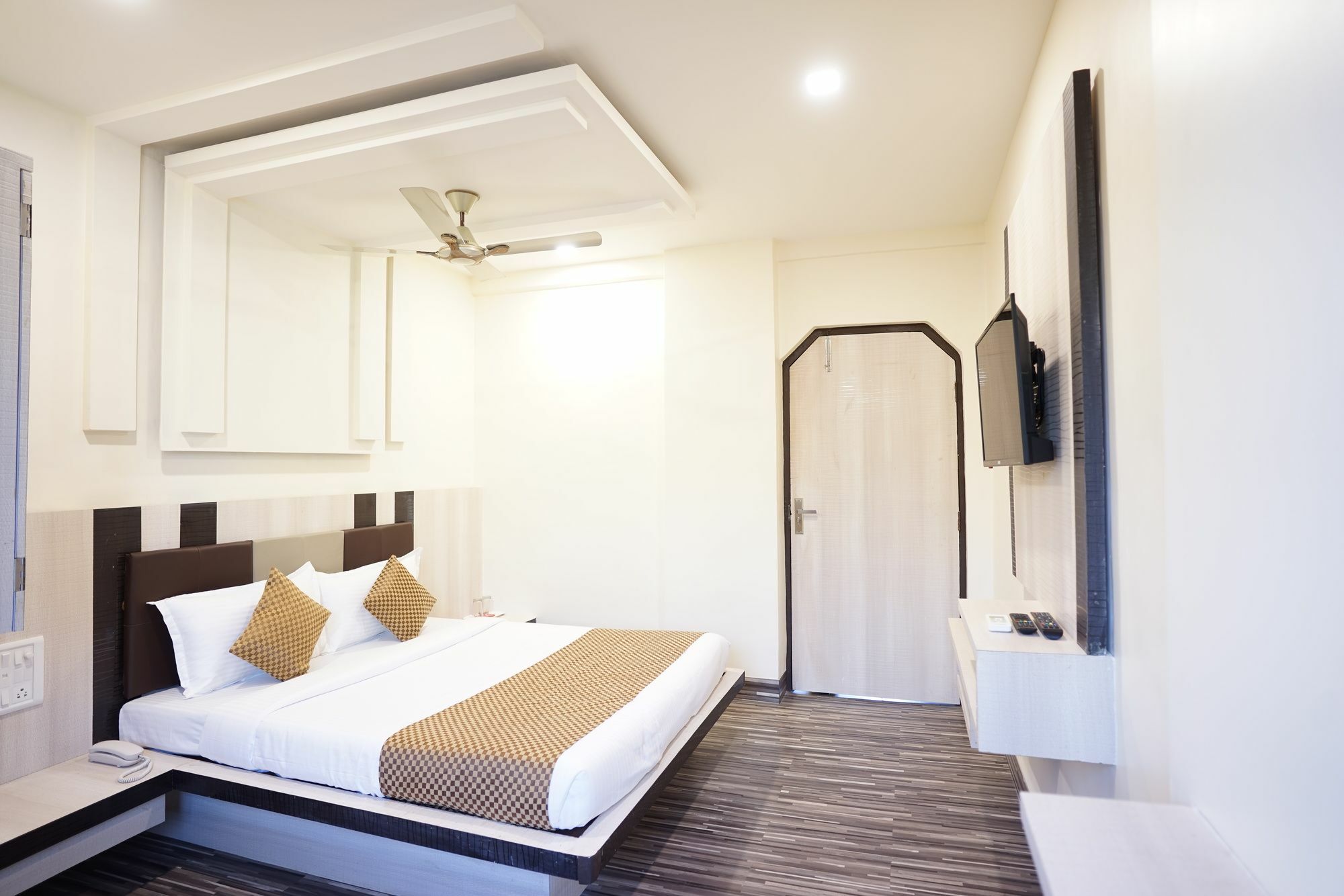 Hotel O Rana Residency Near Western Express Highway Metro Station Mumbai Exterior foto